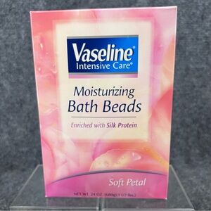 Vaseline Intensive Care Moisturizing Bath Beads Silk Protein Soft Petal 24oz New